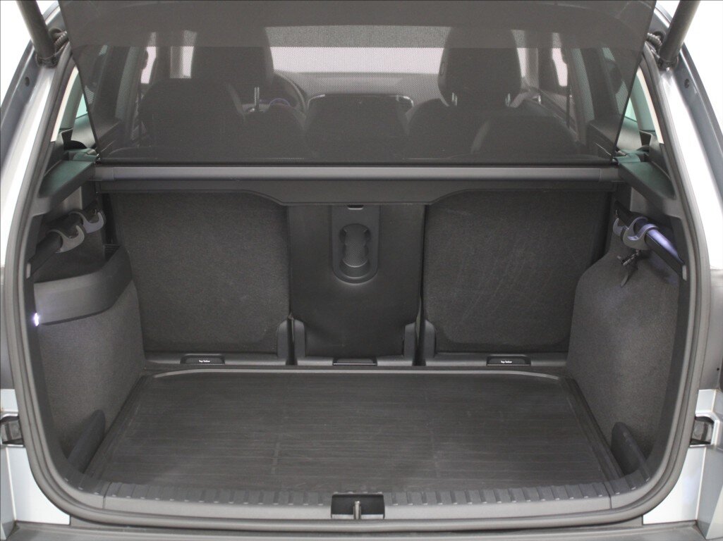 Škoda Karoq SUV 1,5 l 110 kw