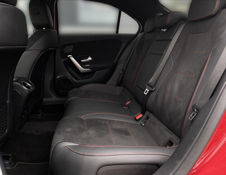 Mercedes-Benz Třídy A 11