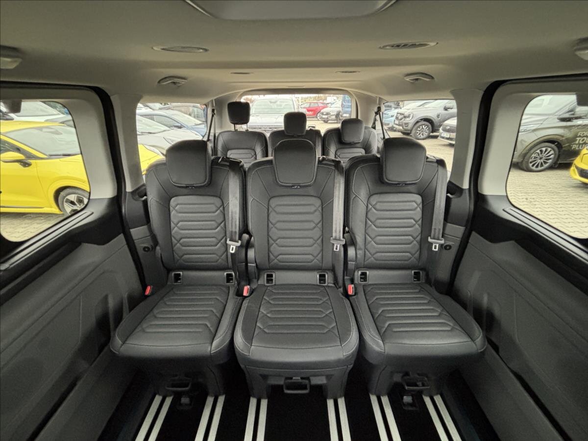 Ford Tourneo Custom MPV 0,0 160 kw