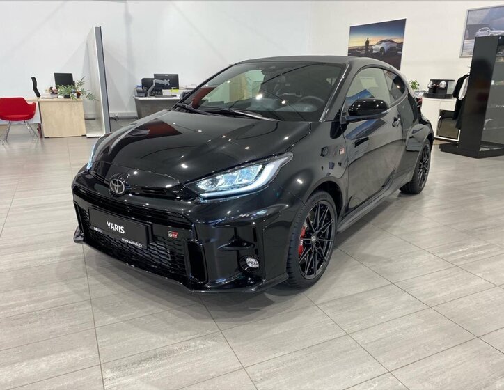 Toyota GR Yaris 1