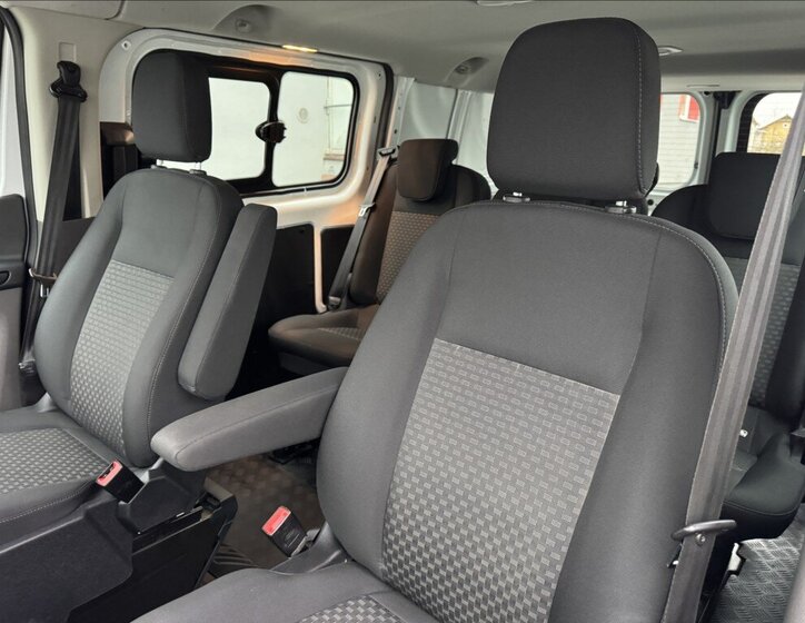 Ford Transit Custom 27