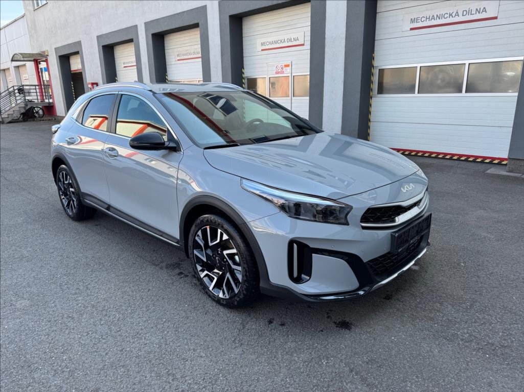 KIA XCeed CUV / Crossover 1,6 l 110 kw