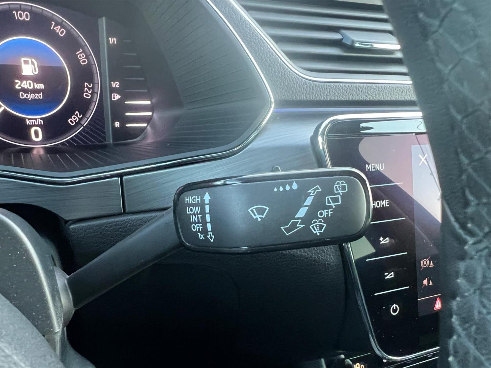 Škoda Superb Kombi 1,5 l 110 kw