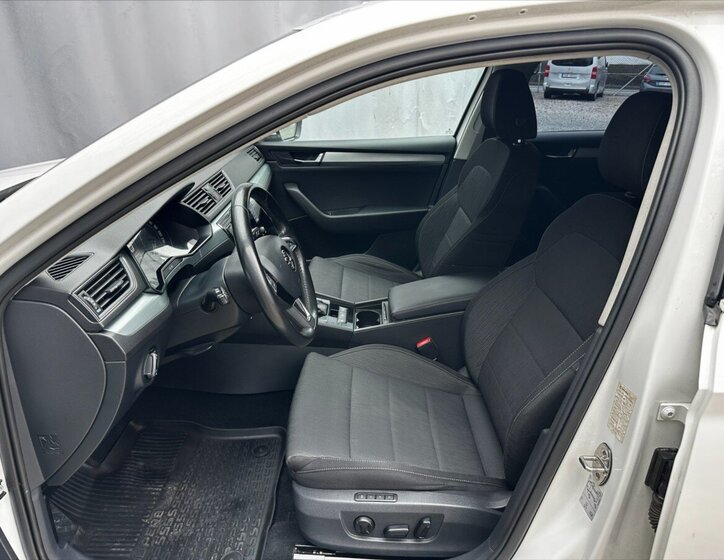 Škoda Superb Sedan / Limuzína 2,0 l 110 kw