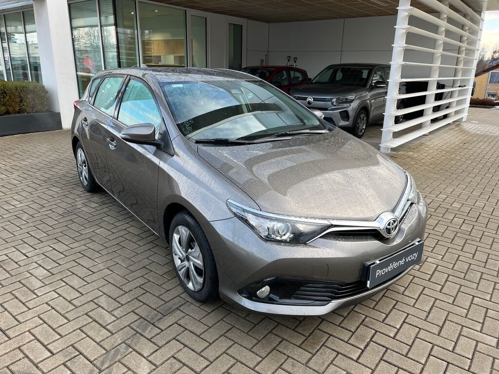 Toyota Auris Hatchback 1,6 l 97 kw