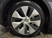 Tesla Model Y 34