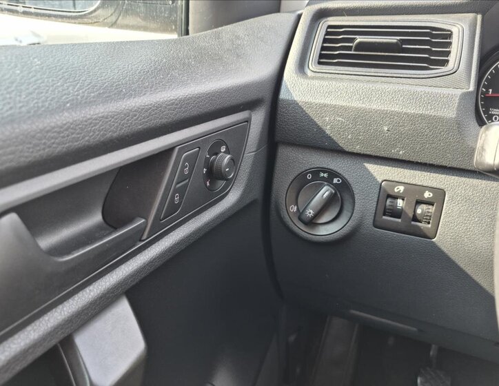 Volkswagen Caddy Ostatní 2,0 l 75 kw