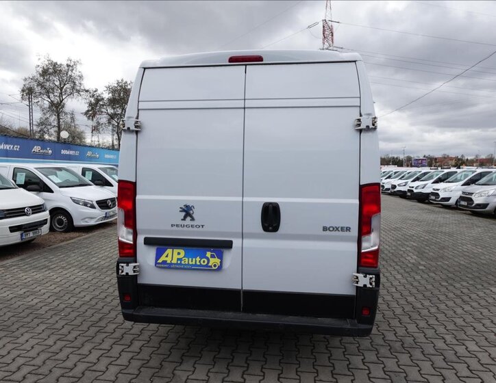 Peugeot Boxer Ostatní 2,2 l 121 kw