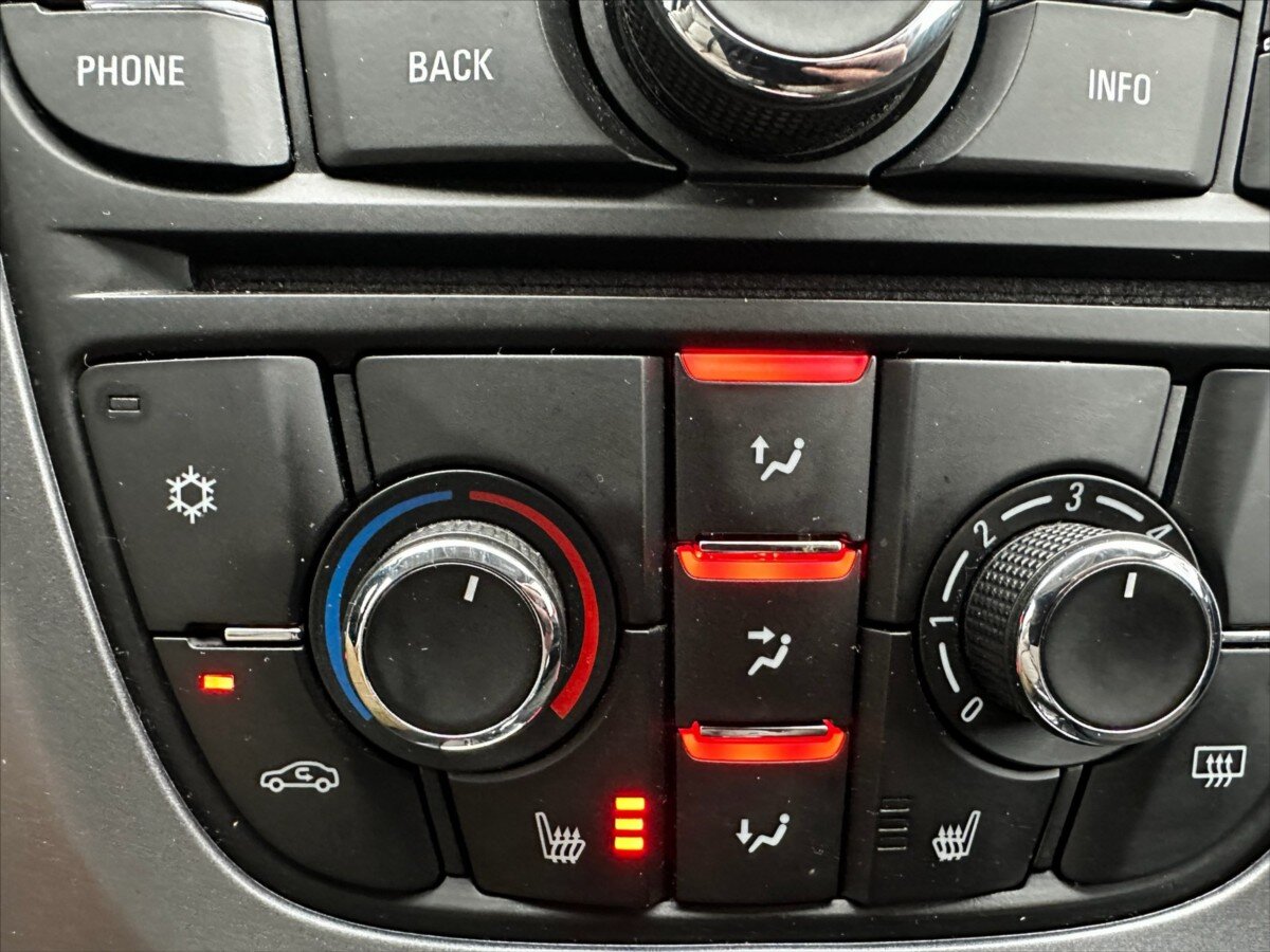 Opel Astra Hatchback 1,6 l 85 kw