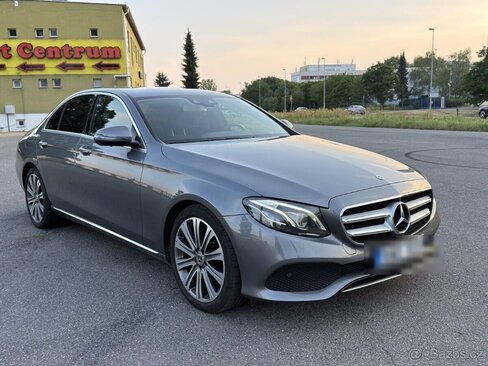 Mercedes-Benz Třídy E Sedan / Limuzína 0,0 143 kw