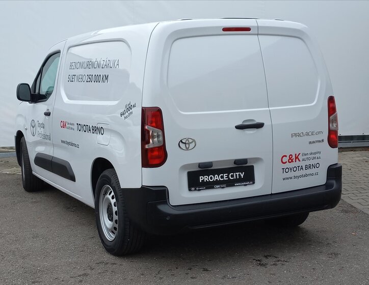 Toyota ProAce City 6