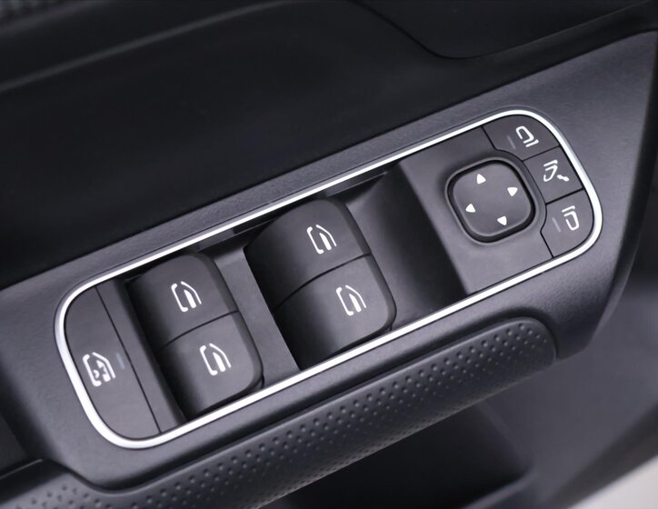 Mercedes-Benz Třídy B Hatchback 2,0 l 110 kw