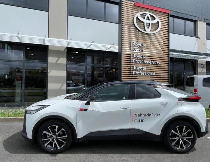 Toyota C-HR 6