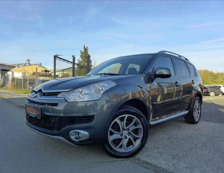 Citroën C-Crosser 1