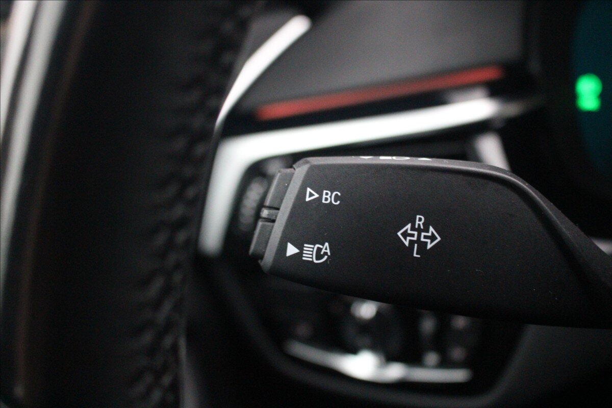 BMW Řada 5 Kombi 3,0 l 210 kw