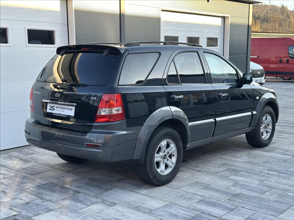 KIA Sorento SUV / Terénní 2,5 l 103 kw