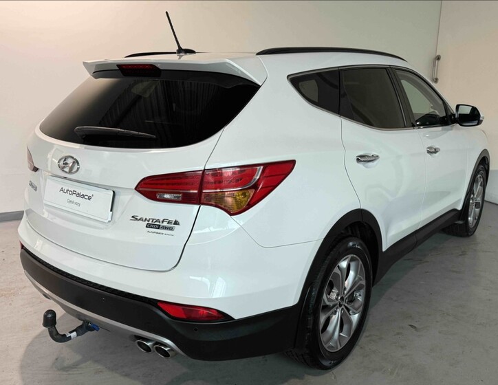 Hyundai Santa Fe 4