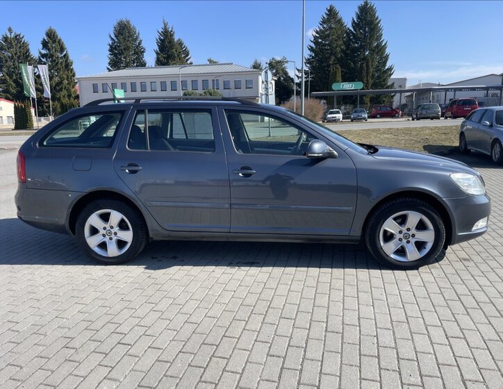 Škoda Octavia Kombi 2,0 l 103 kw