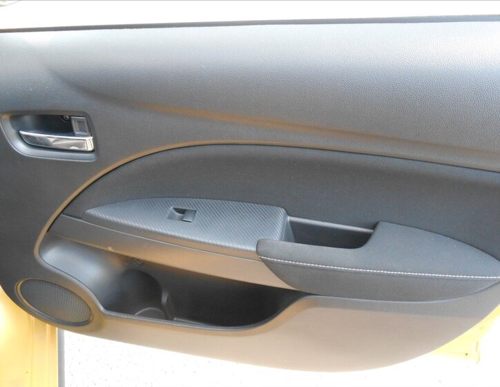 Mitsubishi Space Hatchback 1,2 l 59 kw