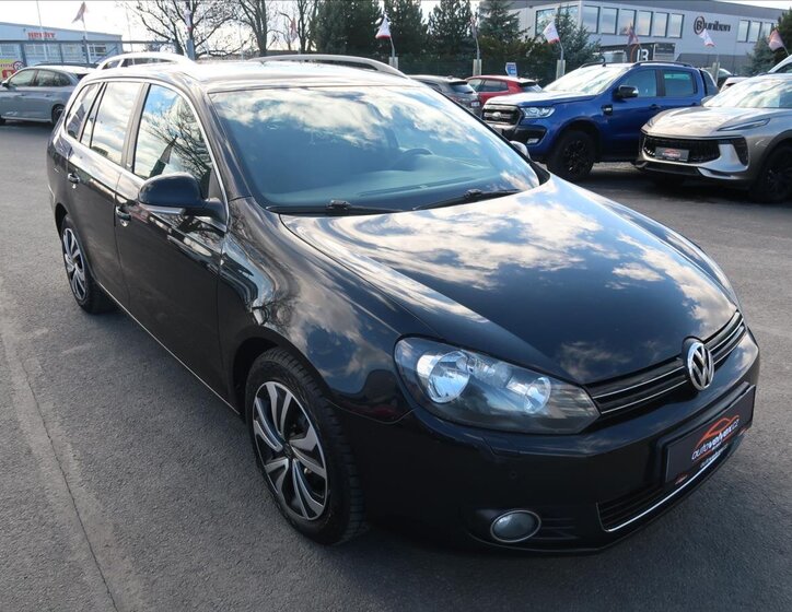 Volkswagen Golf Kombi 1,6 l 77 kw