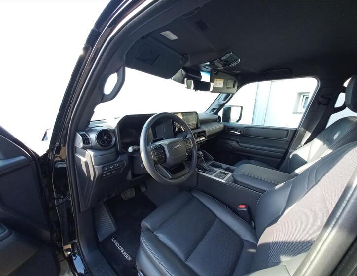 Toyota Land Cruiser 10