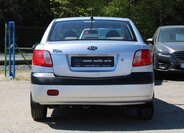 KIA Rio Sedan / Limuzína 1,4 l 71 kw