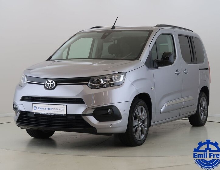 Toyota ProAce Kombi 1,5 l 96 kw