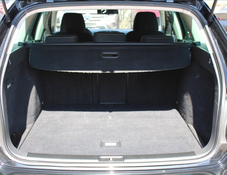 Volkswagen Golf Kombi 2,0 l 103 kw