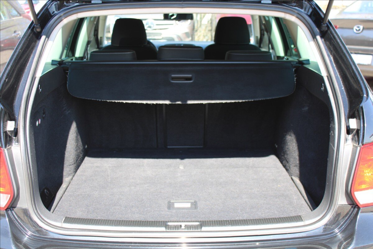 Volkswagen Golf Kombi 2,0 l 103 kw