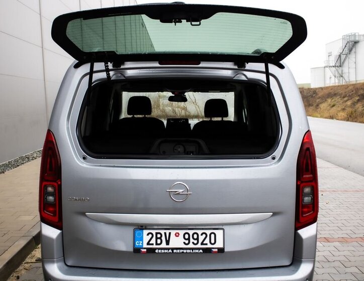 Opel Combo MPV 1,2 l 96 kw