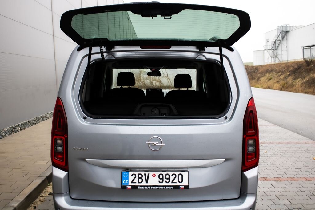 Opel Combo MPV 1,2 l 96 kw