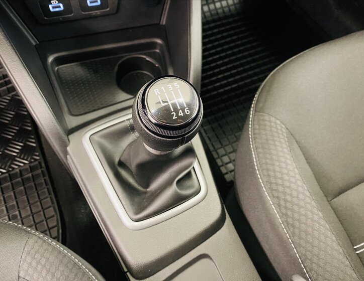 Dacia Duster SUV 999,0 67 kw