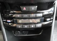 Peugeot 2008 SUV / Terénní 1,2 l 60 kw