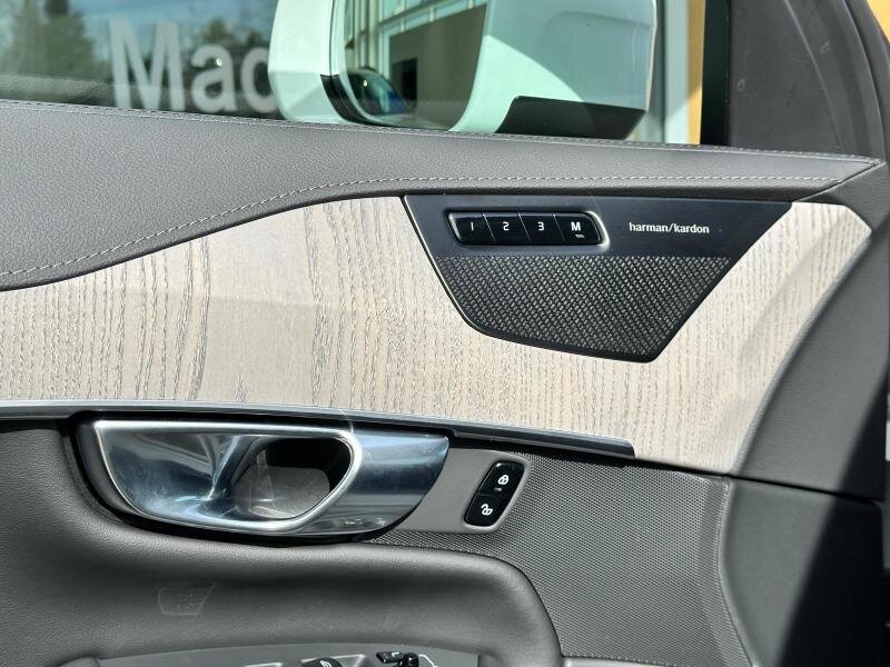 Volvo XC90 SUV 2,0 l 173 kw