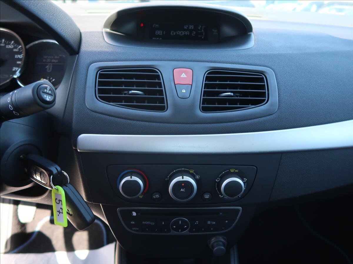 Renault Fluence Sedan / Limuzína 1,6 l 81 kw