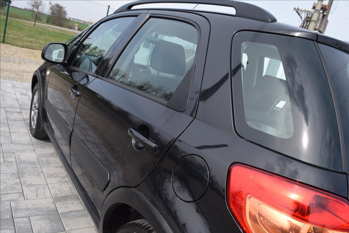 Suzuki SX4 Hatchback 1,6 l 79 kw