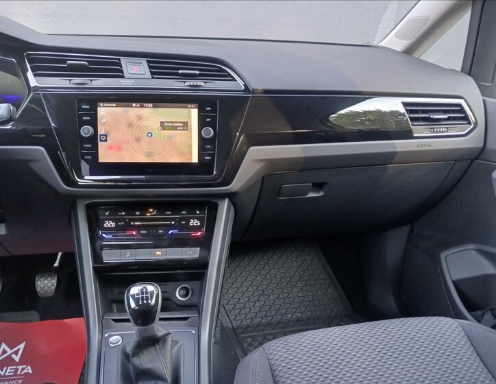 Volkswagen Touran 14