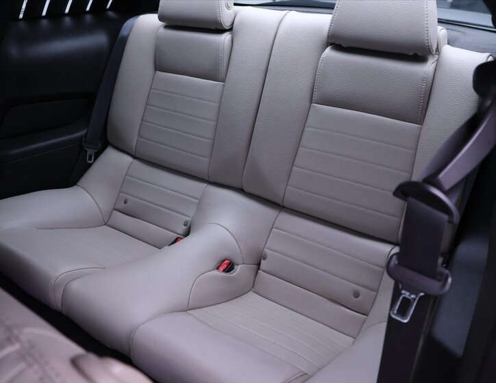 Ford Mustang Kupé 3,7 l 227 kw