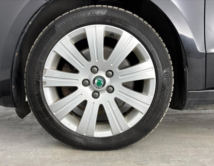 Škoda Superb Kombi 2,0 l 103 kw