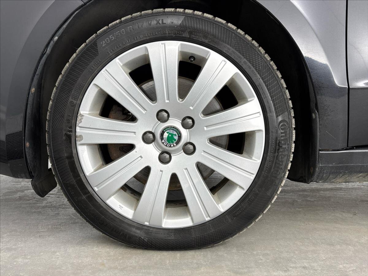 Škoda Superb Kombi 2,0 l 103 kw