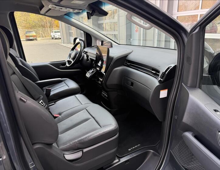 Hyundai Staria 10