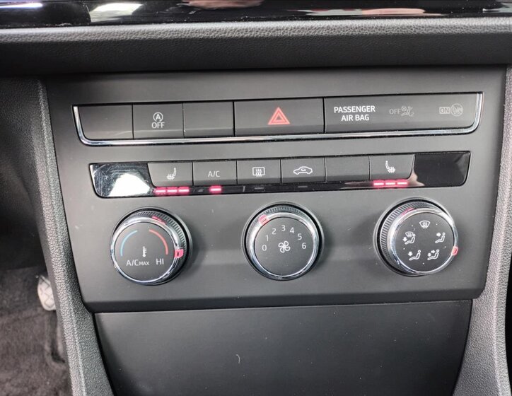 Seat Leon Hatchback 1,4 l 90 kw