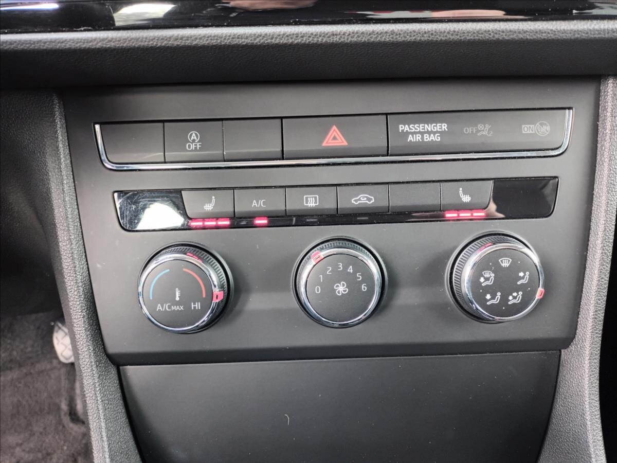 Seat Leon Hatchback 1,4 l 90 kw