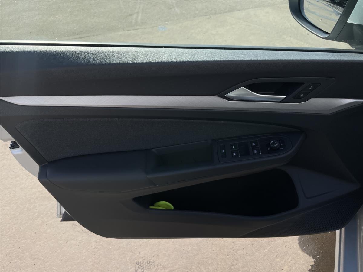 Volkswagen Golf Kombi 1,5 l 96 kw