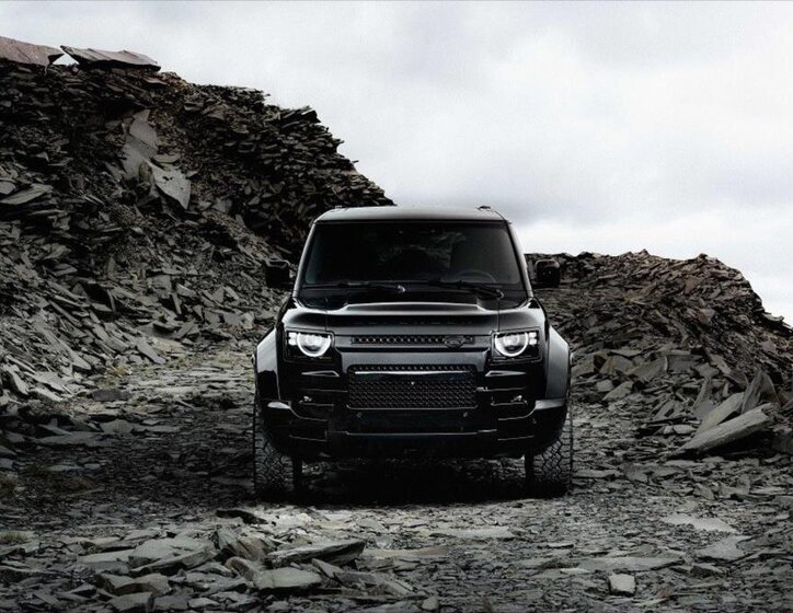 Land Rover Defender SUV / Terénní 4,4 l 467 kw