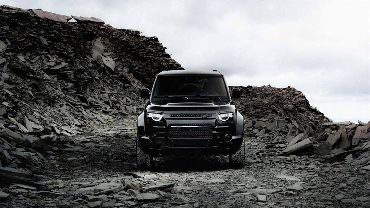 Land Rover Defender SUV / Terénní 4,4 l 467 kw