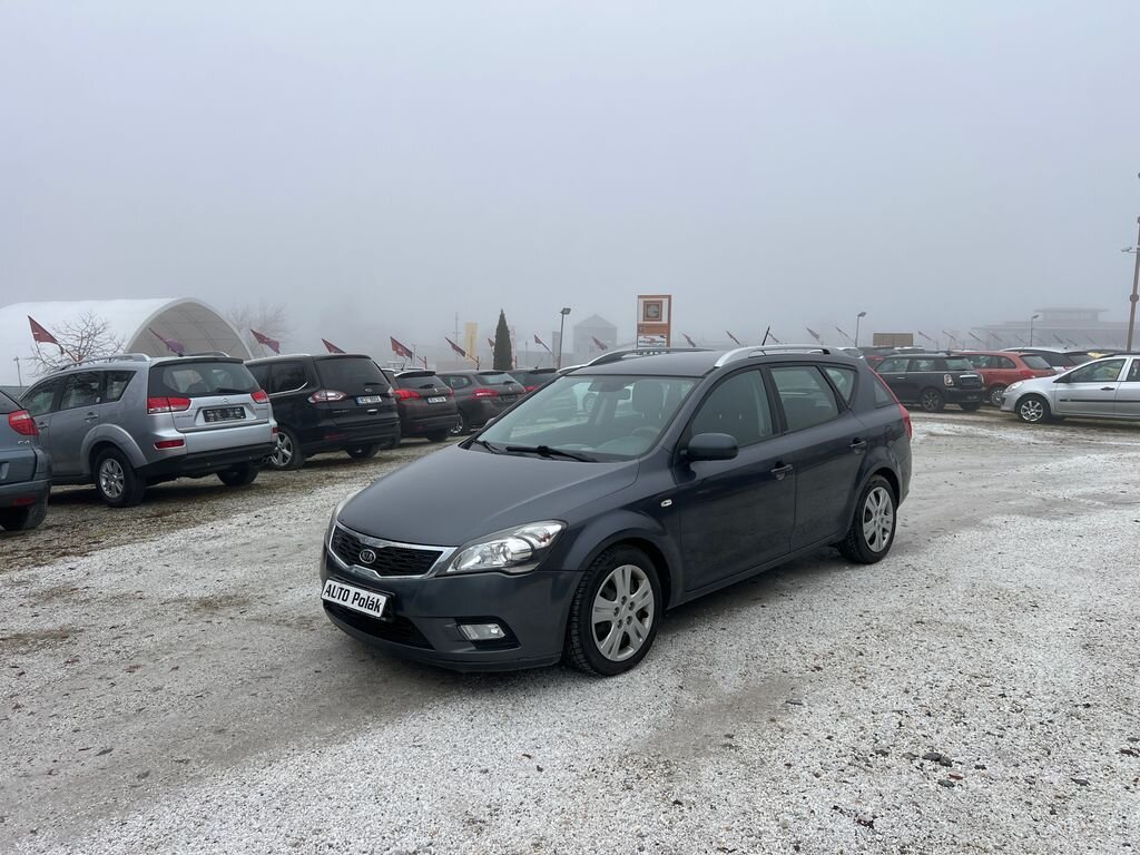 KIA Ostatní Kombi 1,6 l 66 kw