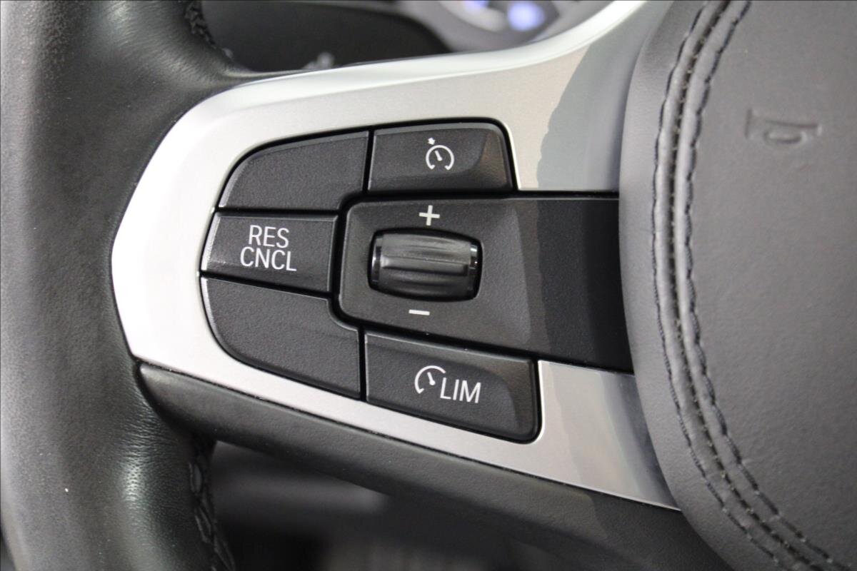 BMW Řada 5 Kombi 2,0 l 140 kw