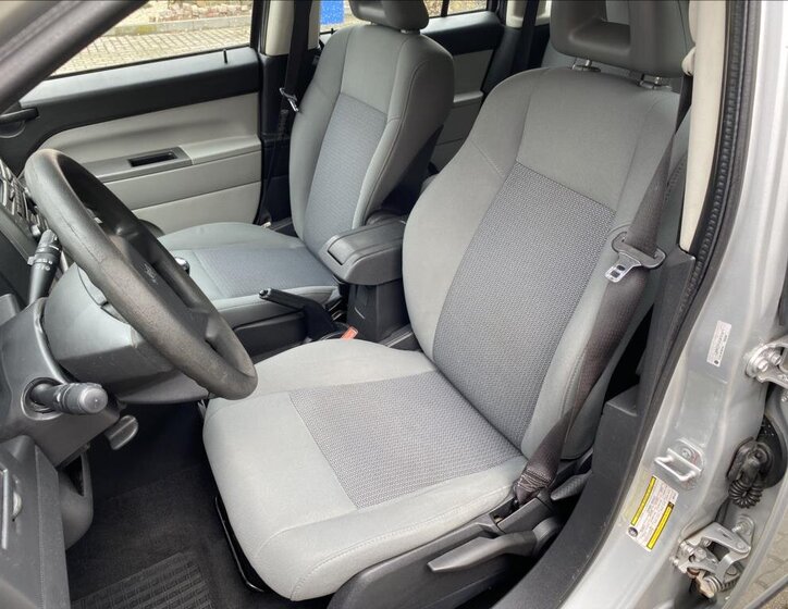 Jeep Compass SUV 2,0 l 103 kw