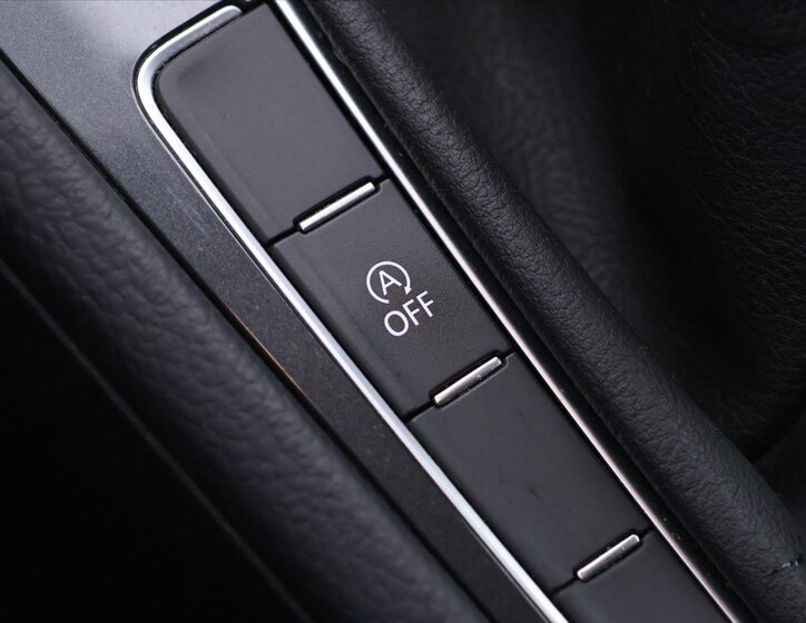 Volkswagen Golf Kombi 999,0 85 kw